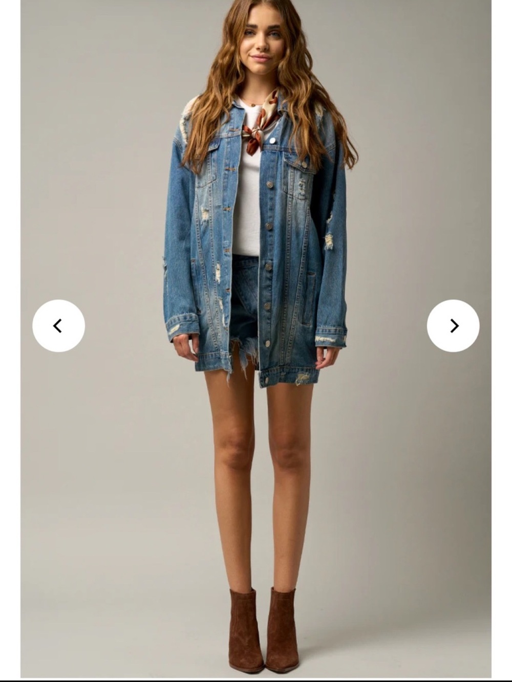 Zara Blue Denim Jacket with graphic writing in the back Medium - Trafaluc Label - Picture 9 of 9